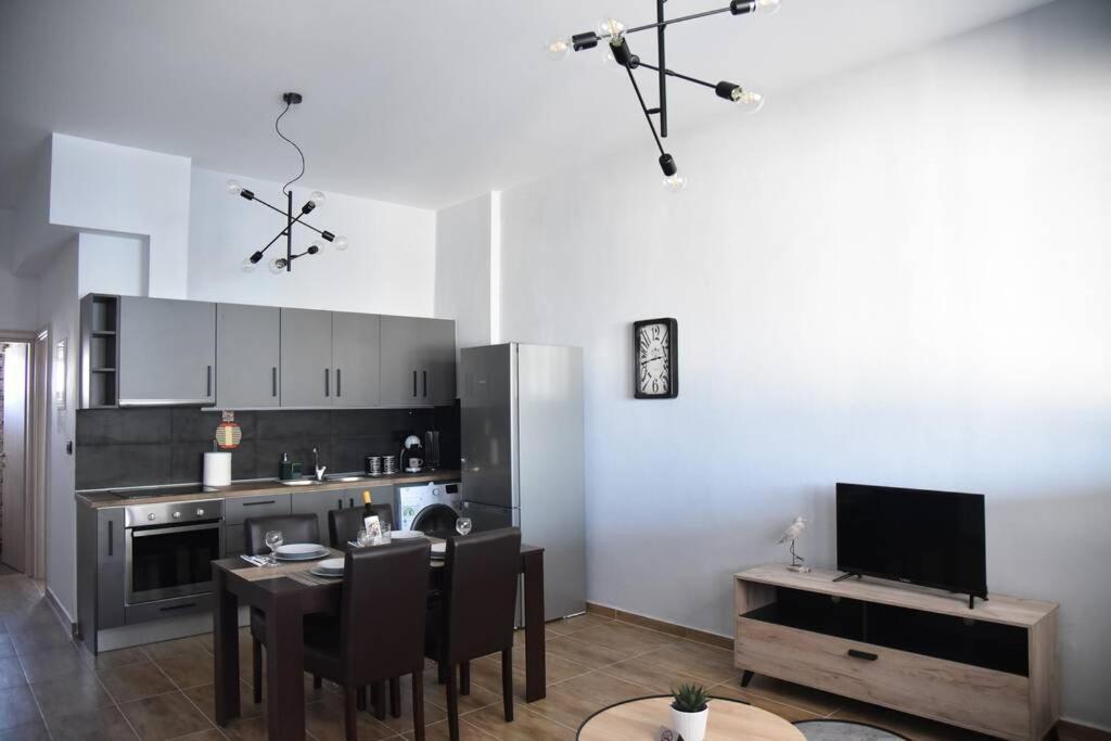 Lechaio Family Apartments 4 מראה חיצוני תמונה